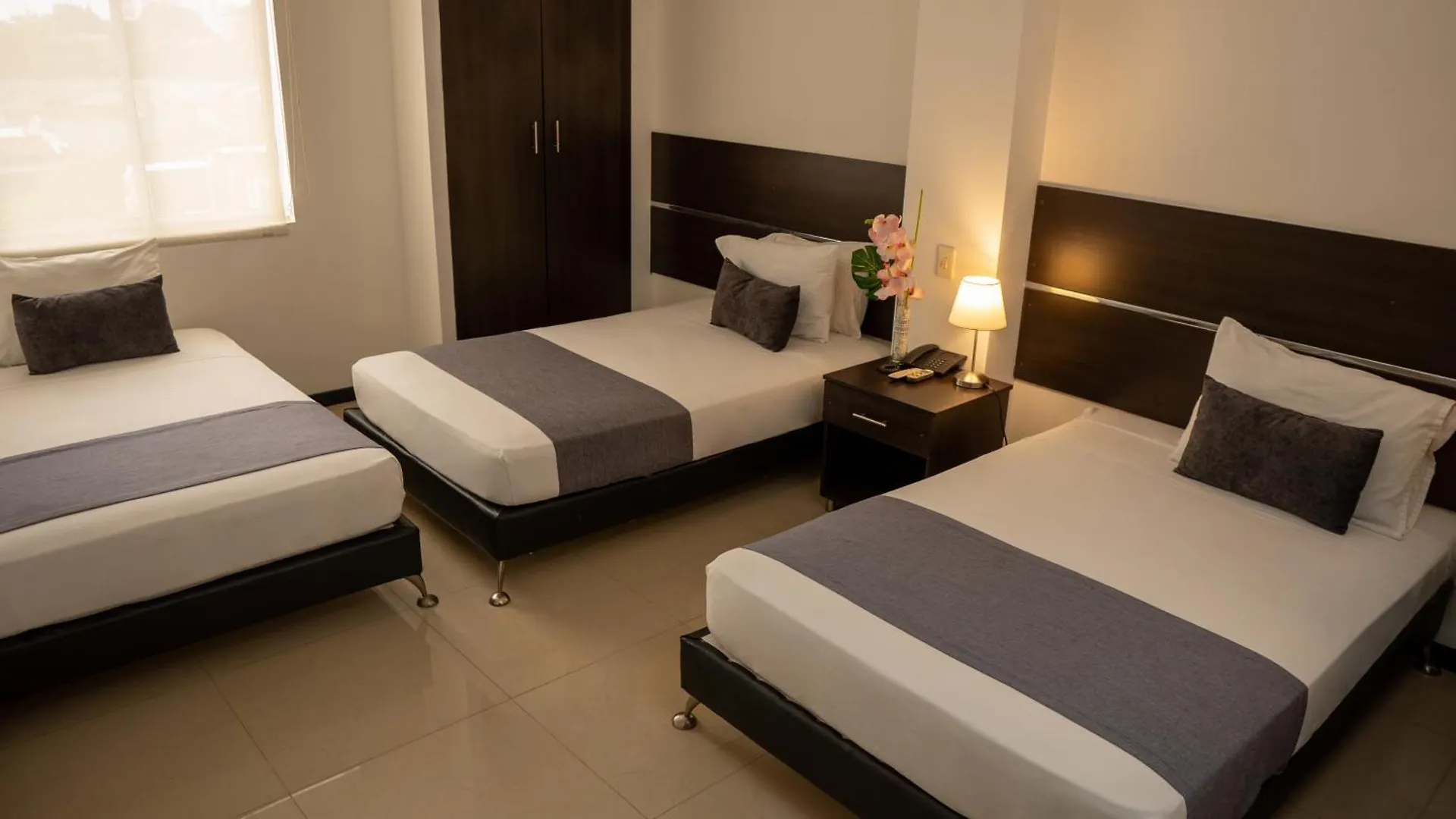***  Diagonal Hotel Chipichape Cali Colombia